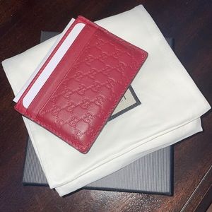 Used Red Gucci CardHolder, Extreme Clean Condition